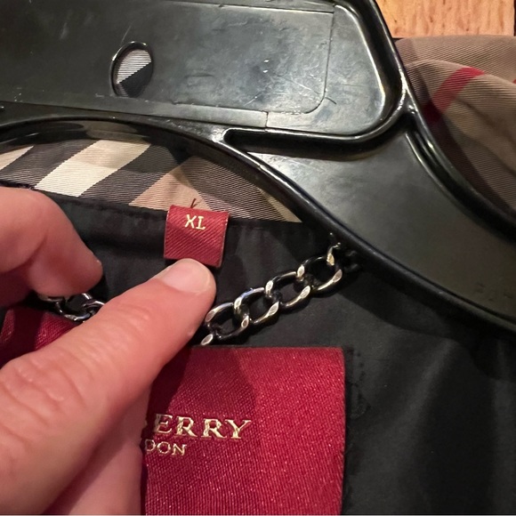 BURBERRY 3/4 COAT - Picture 5 of 12